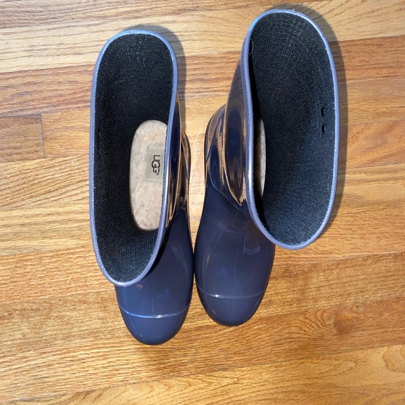 UGG Rainboots - Picture 9 of 10
